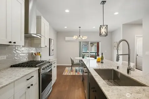 1058 Cabin Creek Lane SW Issaquah WA 98027