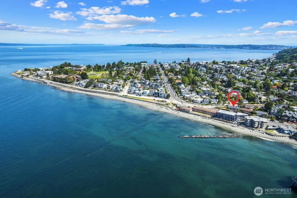 3604 Beach Drive SW Seattle WA 98116