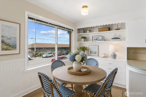 3604 Beach Drive SW Seattle WA 98116