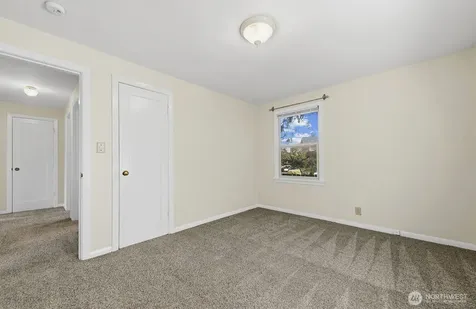 3604 Beach Drive SW Seattle WA 98116