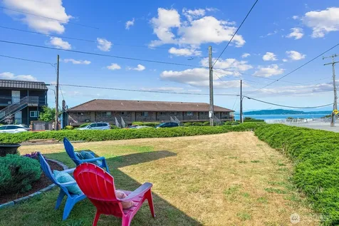 3604 Beach Drive SW Seattle WA 98116