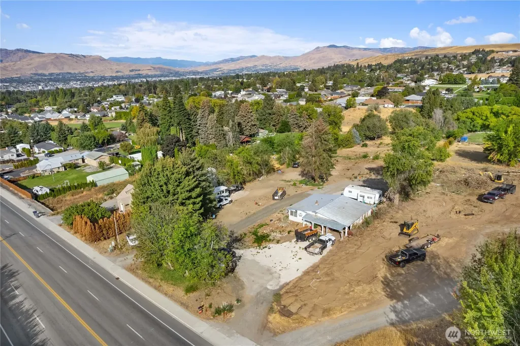 1981 Grant Road East Wenatchee WA 98802