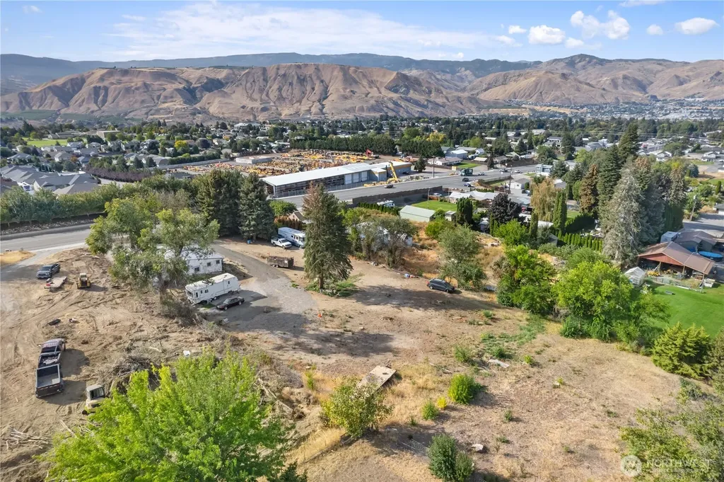1981 Grant Road East Wenatchee WA 98802