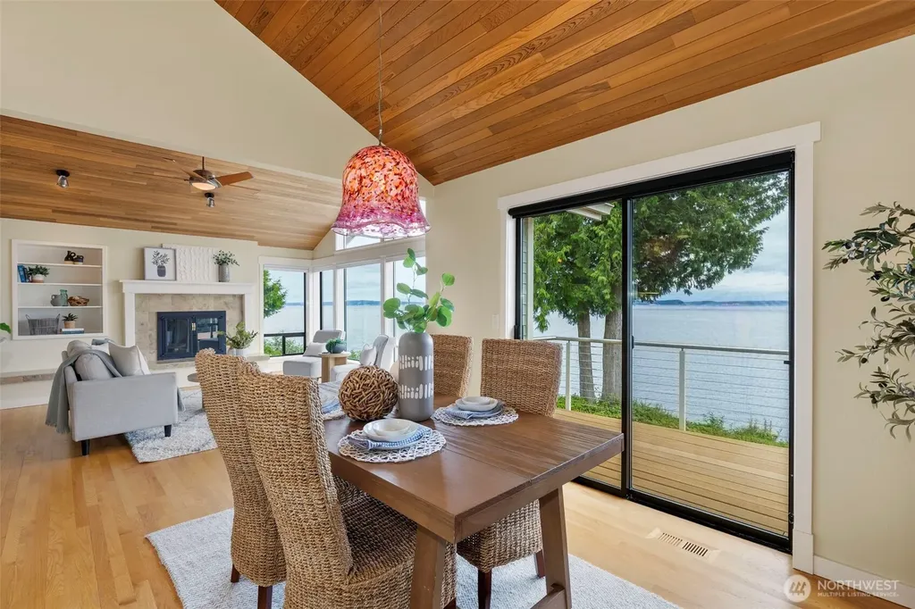 211 Montgomery Lane Port Ludlow WA 98365