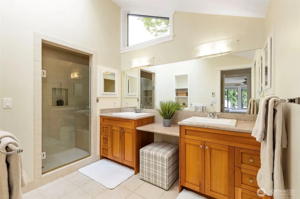 211 Montgomery Lane Port Ludlow WA 98365