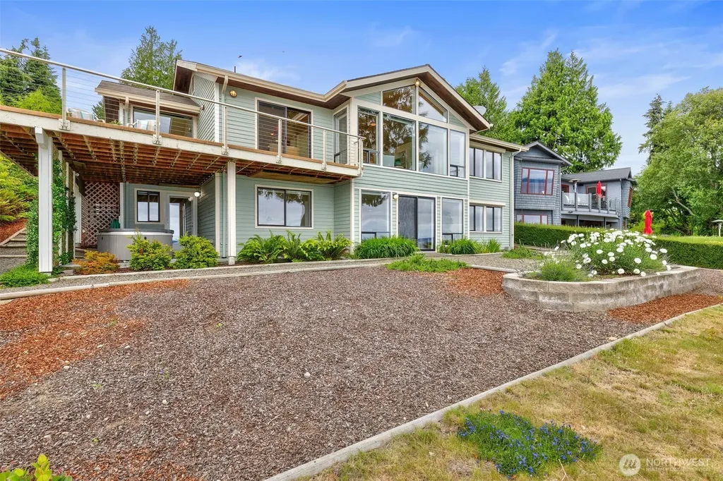211 Montgomery Lane Port Ludlow WA 98365