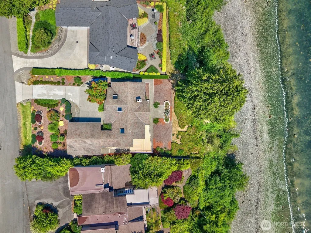 211 Montgomery Lane Port Ludlow WA 98365