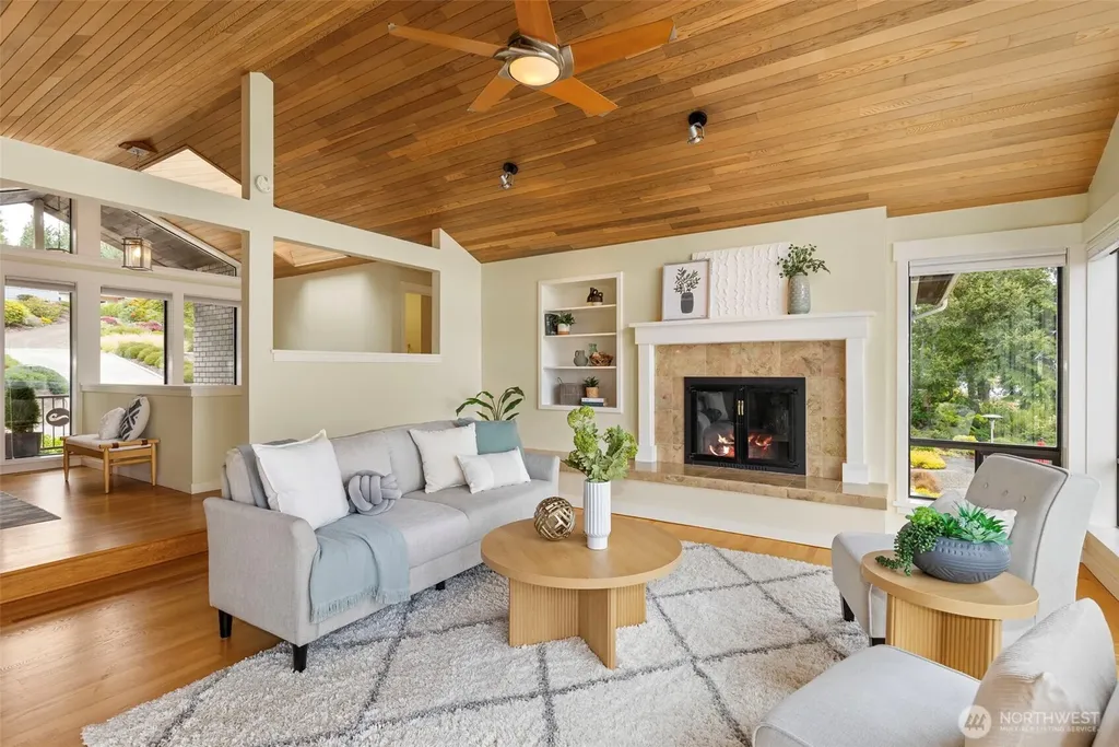 211 Montgomery Lane Port Ludlow WA 98365