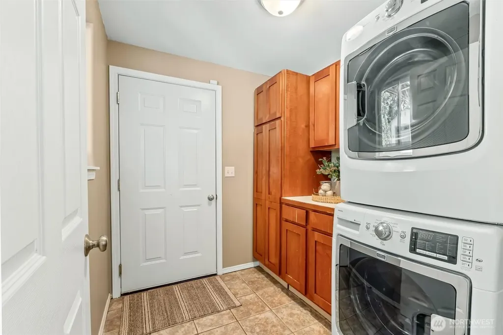 25700 46th Avenue NE Arlington WA 98223