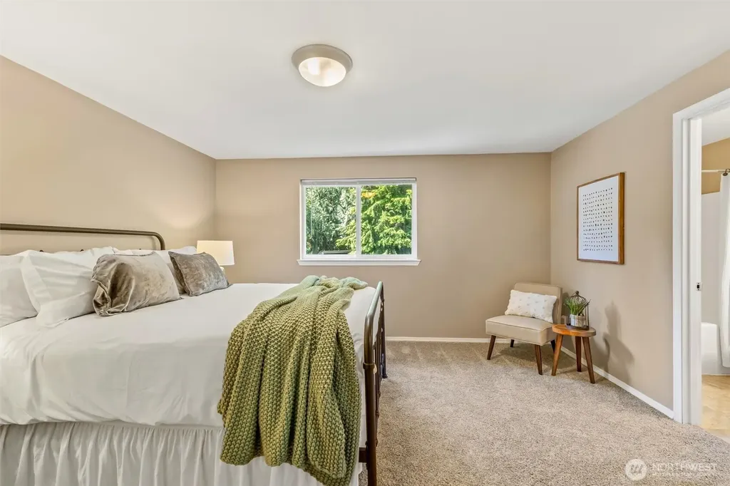 25700 46th Avenue NE Arlington WA 98223