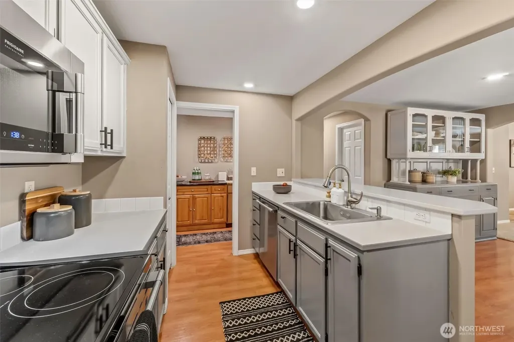 25700 46th Avenue NE Arlington WA 98223