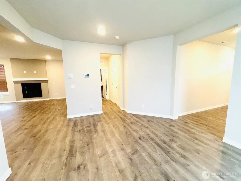 28041 14th Court S Federal Way WA 98003