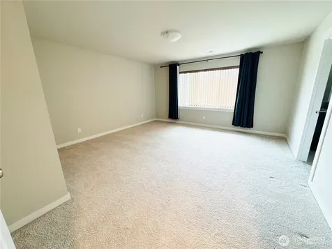 28041 14th Court S Federal Way WA 98003
