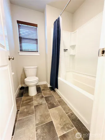 28041 14th Court S Federal Way WA 98003