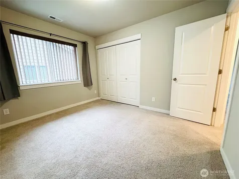28041 14th Court S Federal Way WA 98003