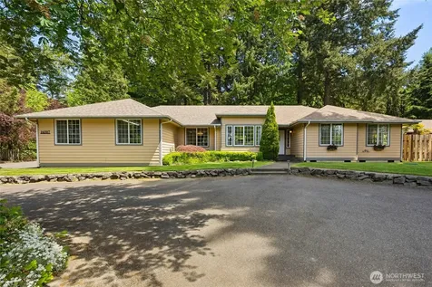 16507 71st Avenue E Puyallup WA 98375