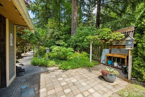 16507 71st Avenue E Puyallup WA 98375