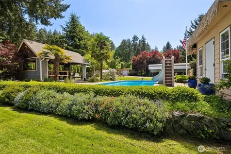 16507 71st Avenue E Puyallup WA 98375