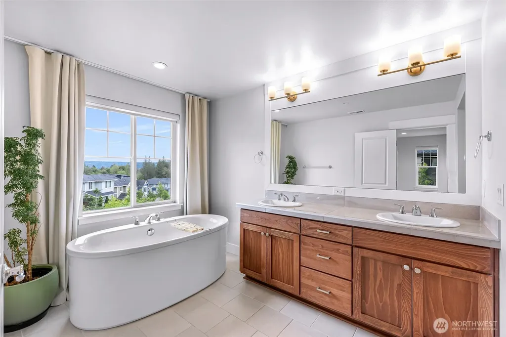 26728 NE Walden Way Duvall WA 98019