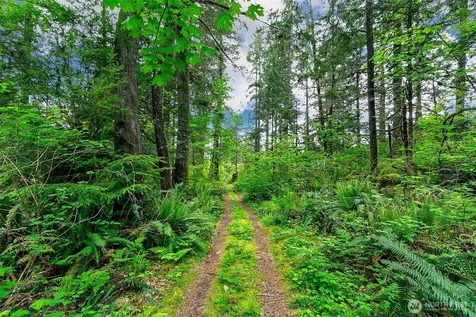 7538 Moon Valley Road SE North Bend WA 98045