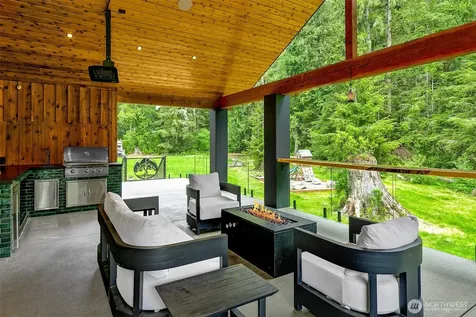 7538 Moon Valley Road SE North Bend WA 98045