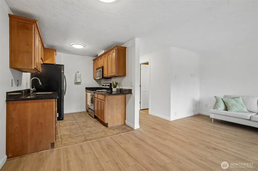 101 SW 119th Street Seattle WA 98146