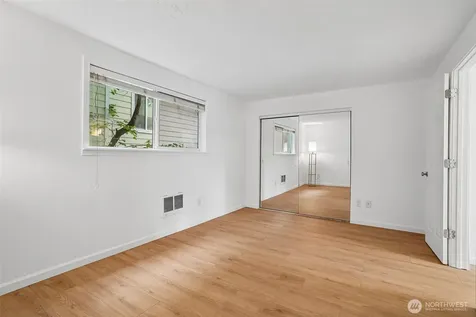 101 SW 119th Street Seattle WA 98146