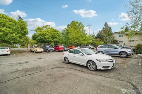 101 SW 119th Street Seattle WA 98146