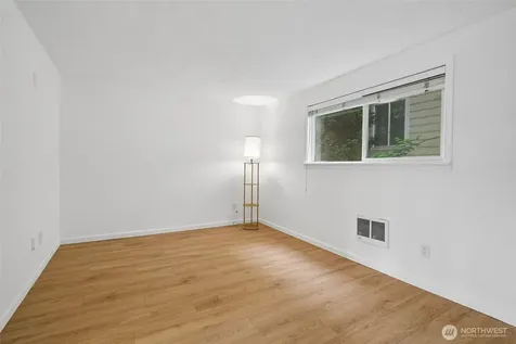 101 SW 119th Street Seattle WA 98146
