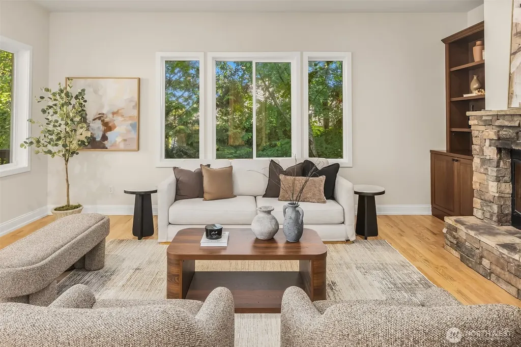 5546 159th Place SE Bellevue WA 98006