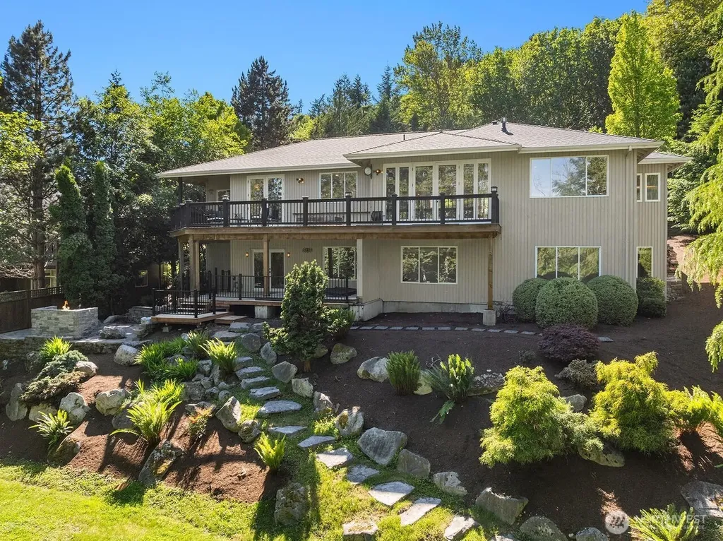 5546 159th Place SE Bellevue WA 98006