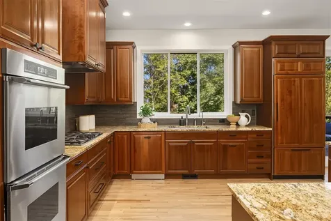 5546 159th Place SE Bellevue WA 98006
