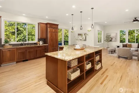 5546 159th Place SE Bellevue WA 98006