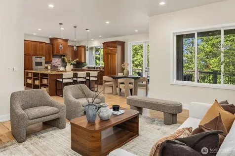 5546 159th Place SE Bellevue WA 98006