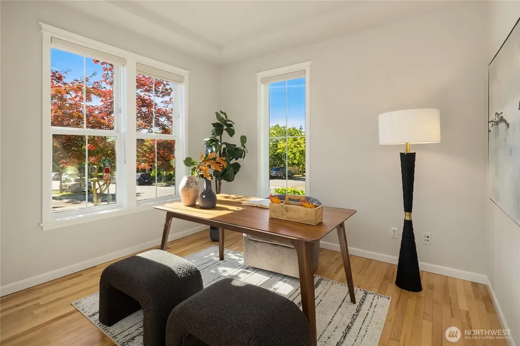 2496 33rd Avenue NE Issaquah WA 98029