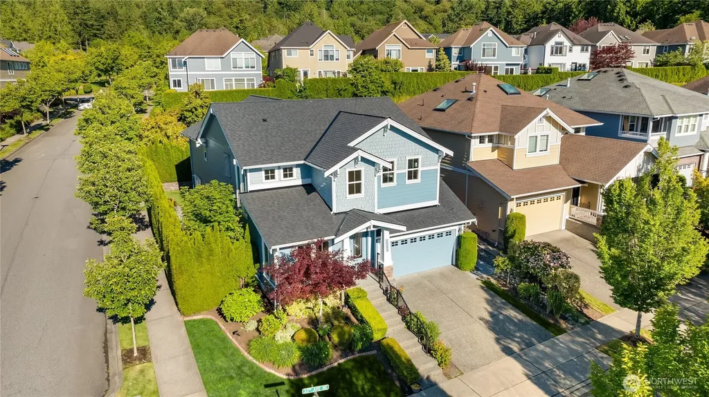 2496 33rd Avenue NE Issaquah WA 98029