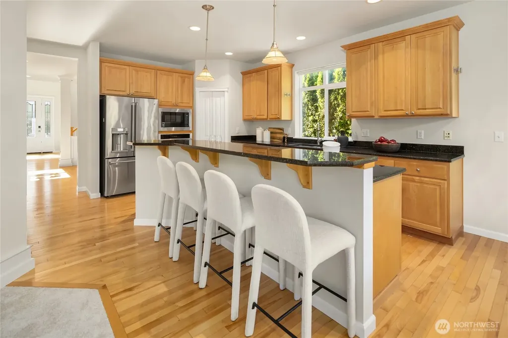 2496 33rd Avenue NE Issaquah WA 98029