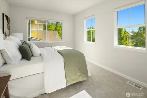 2496 33rd Avenue NE Issaquah WA 98029