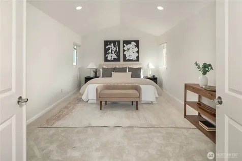 2496 33rd Avenue NE Issaquah WA 98029