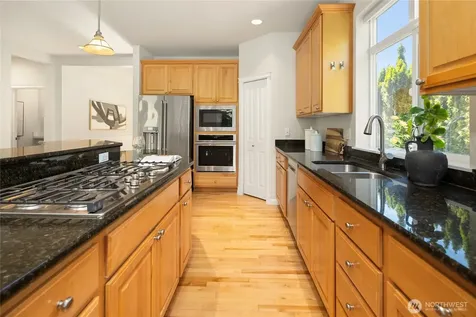 2496 33rd Avenue NE Issaquah WA 98029