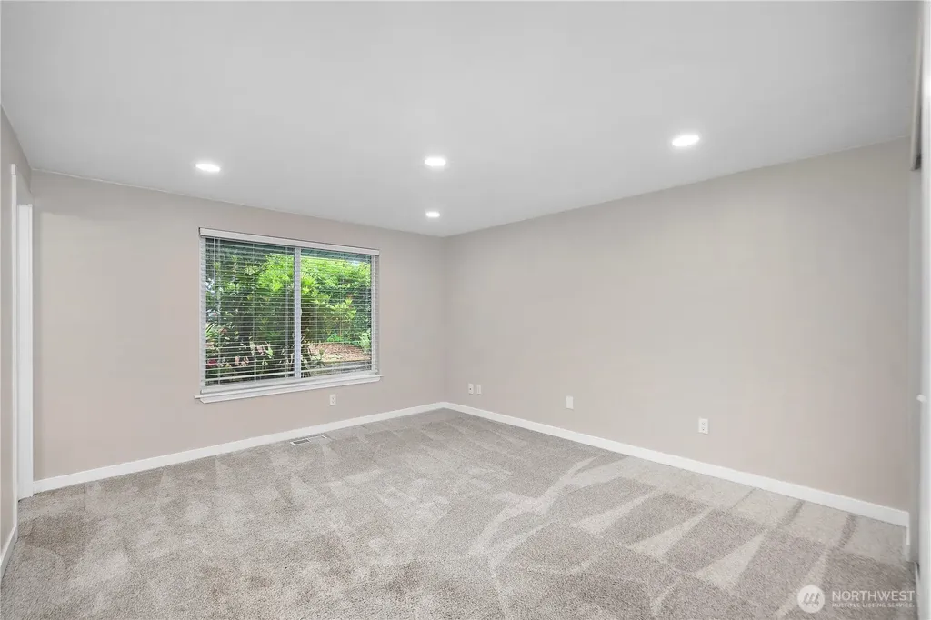 6720 Alder Glen Drive SE Olympia WA 98513