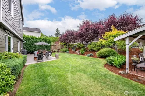 8214 70th Avenue Ct E Puyallup WA 98371