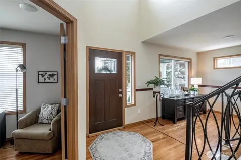 8214 70th Avenue Ct E Puyallup WA 98371