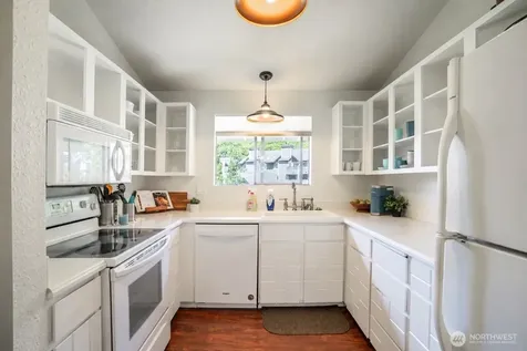 8521 S 259th Street Kent WA 98030