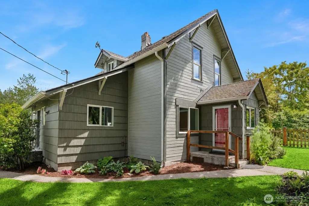 22203 117th Avenue E Graham WA 98338