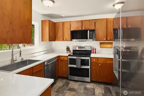 22203 117th Avenue E Graham WA 98338