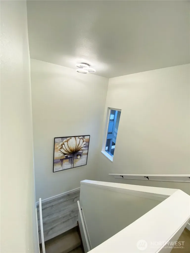 9302 Redmond Woodinville Rd NE Redmond WA 98052