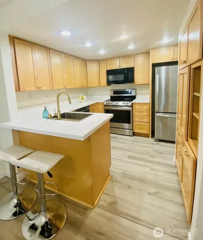 9302 Redmond Woodinville Rd NE Redmond WA 98052