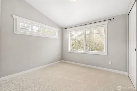 9011 46th Avenue S Seattle WA 98118
