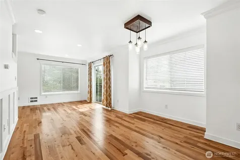 9011 46th Avenue S Seattle WA 98118